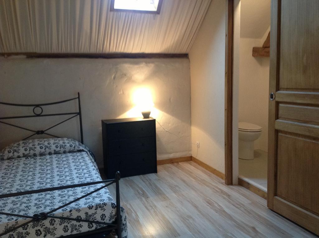 Thesecretgarden-France Bed & Breakfast Saint-Pierre-du-Lorouer Room photo