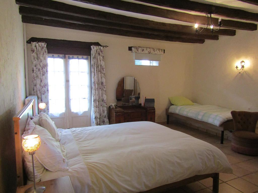 Thesecretgarden-France Bed & Breakfast Saint-Pierre-du-Lorouer Exterior photo